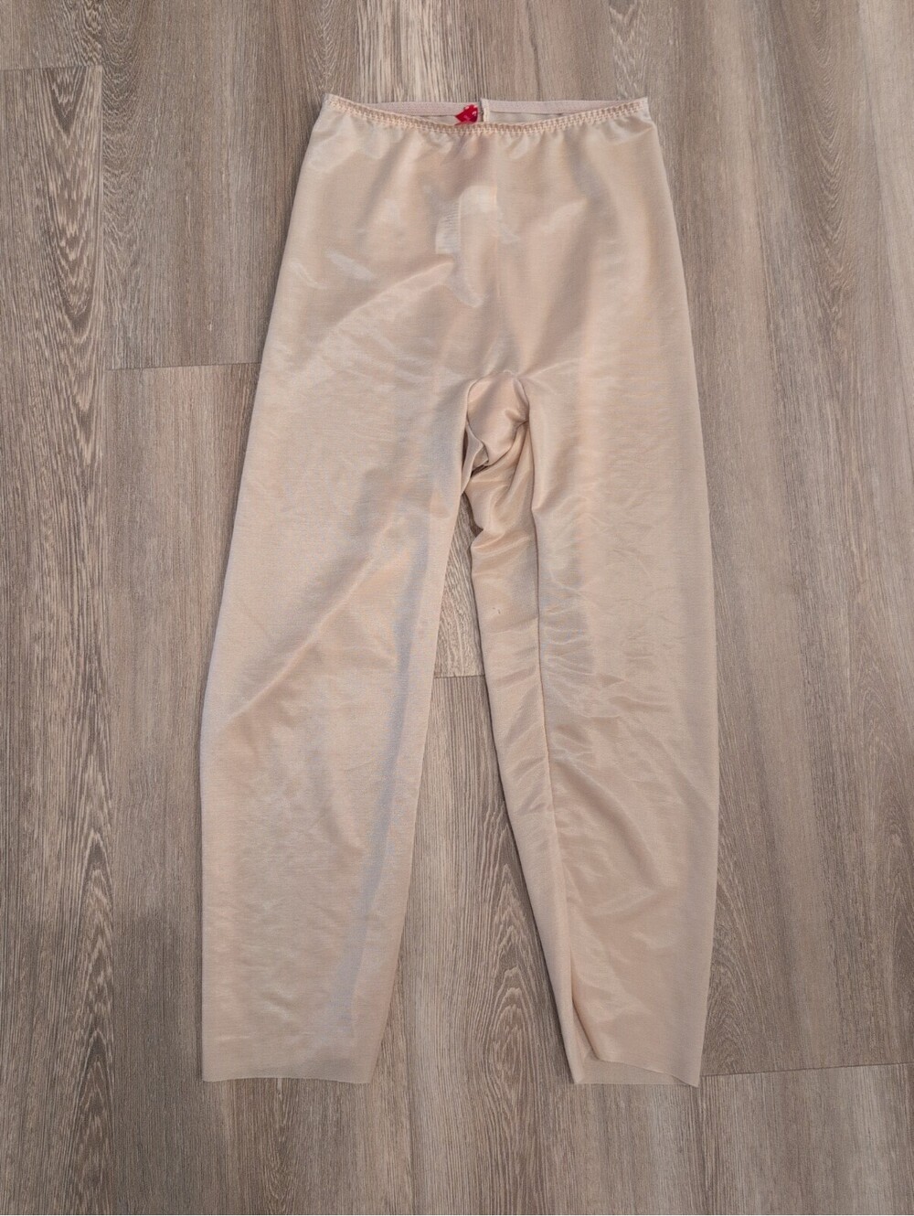 SPANX Skinny Britches Capri Shaping Leggings SZ S Comfort Daily Formal Sheer